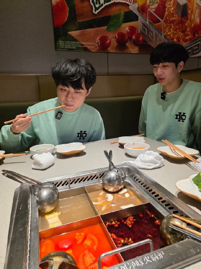 DK三人组聚餐:由衷感谢安排周全的Riot/LCK/LPL以及中国安保人员